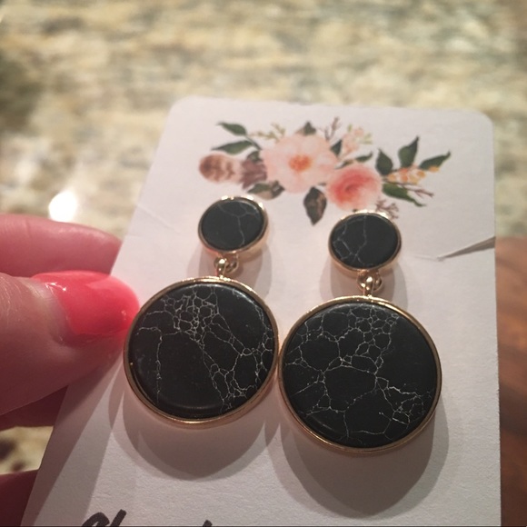 Round Black Marble Drop Earrings - Classy Chic - Picture 2 of 2